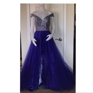 BRAND NEW- Mac Duggal/Prom or Special Event